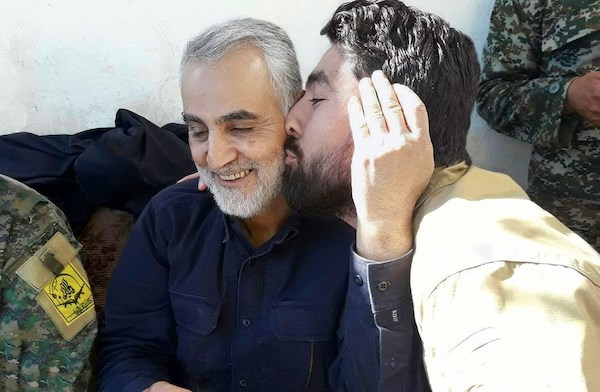 قاب تصاویر مشترک حاج قاسم با رزمندگان لشکر فاطمیون