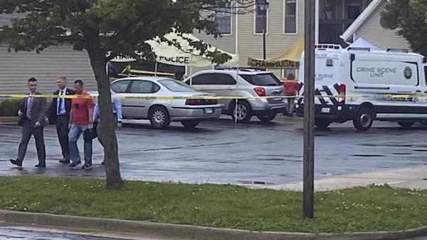 Police: Illinois officer and suspect die in shootout