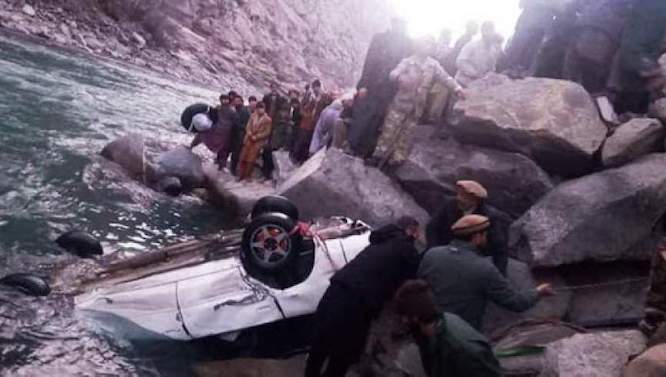 بدخشان کې ترافیکي پېښې 17 تنو ته مرګ ژوبله اړولې