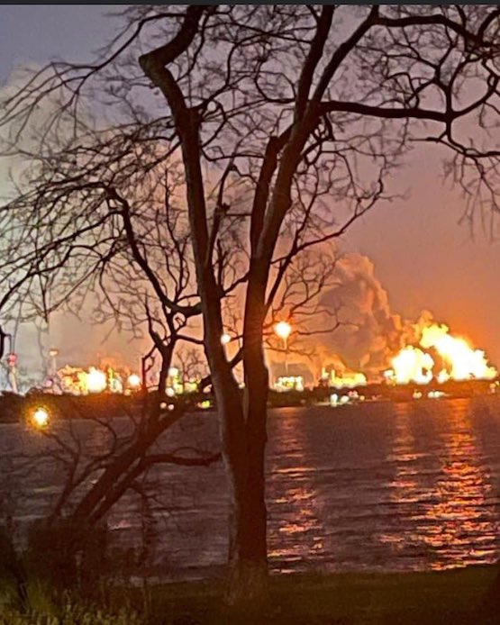 Major blaze after ‘explosion’ at ExxonMobil plant (PHOTOS, VIDEO)