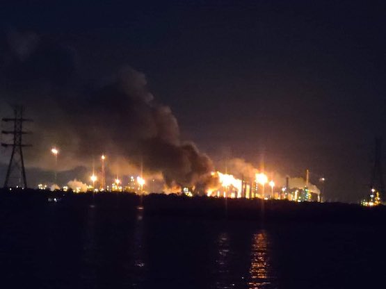 Major blaze after ‘explosion’ at ExxonMobil plant (PHOTOS, VIDEO)