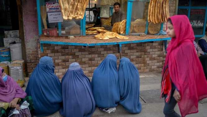 انټرسېپټ: اقتصادي بندیزونه به د میلیونونو افغانانو ژوند له خطر سره مخ کړي