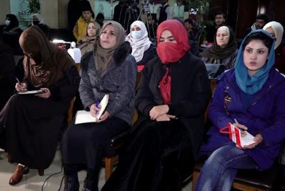 Women Protestors in Kabul Urge US to Release Bank Assets
