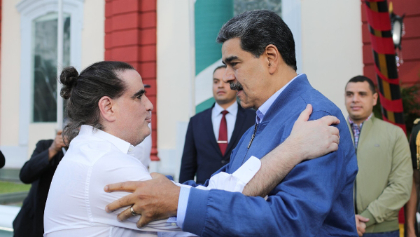 US, Venezuela swap prisoners, including notorious �Fat Leonard�