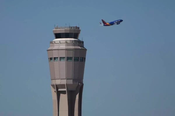 False alarm on American Airlines after pilots thought someone was trying to break into the cockpit