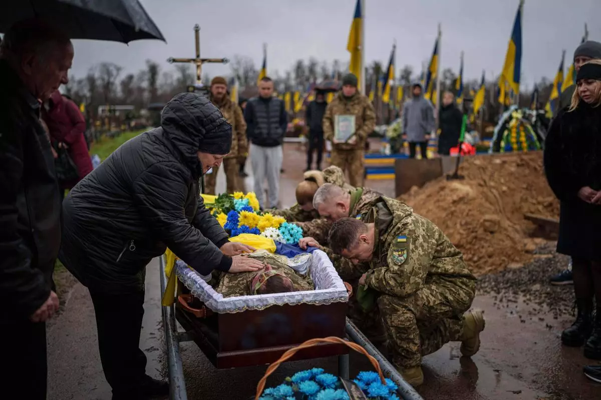 Ukraine`s allies push back on a US peace plan seen as favoring Moscow