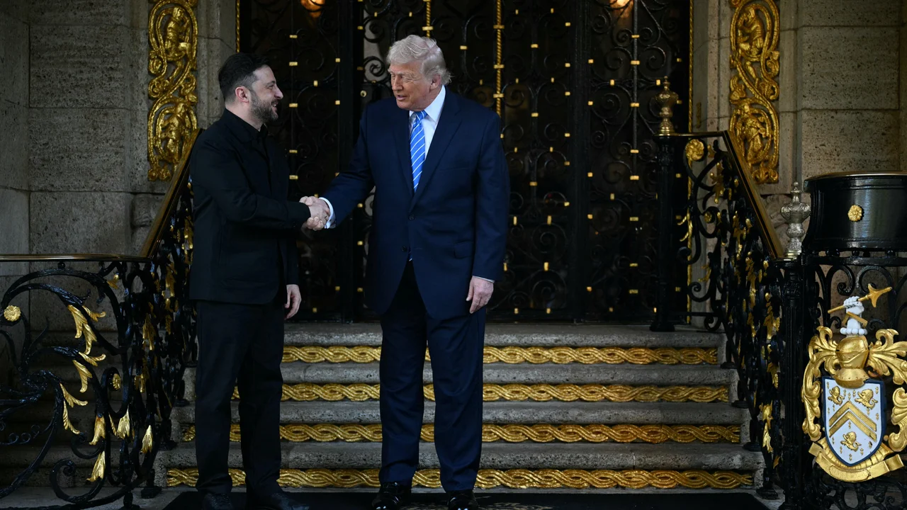 Trump and Zelenskyy meeting in Florida to talk Ukraine peace plan