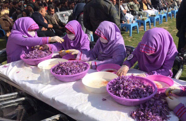 طالبان تورغونډۍ بندر کې بې‌کیفیته قیر بېرته مسترد کری دی