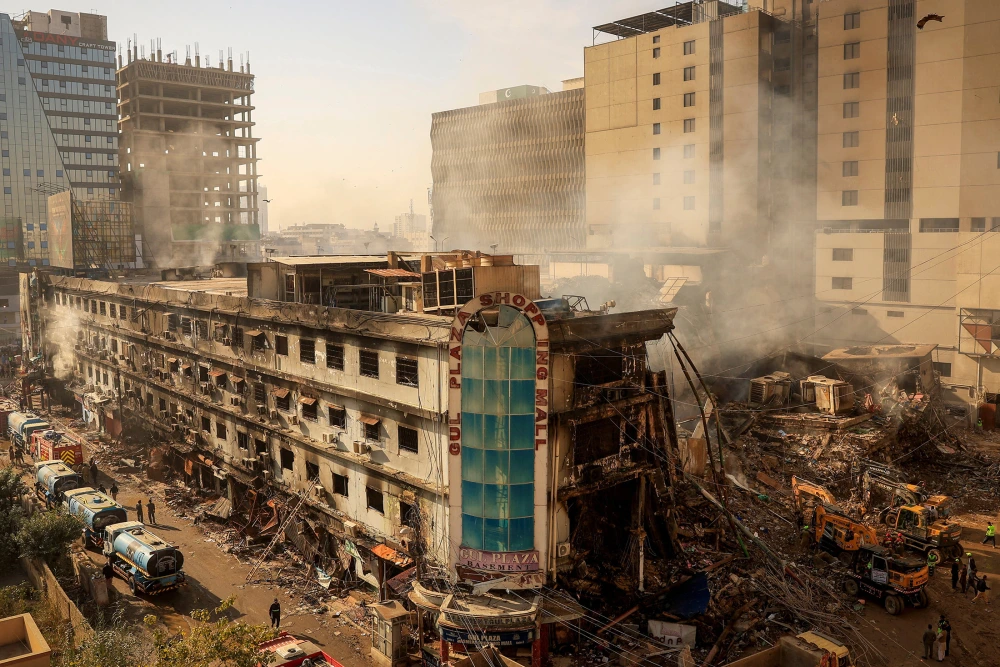 Death toll in Pakistan mall fire rises to 67, officials say