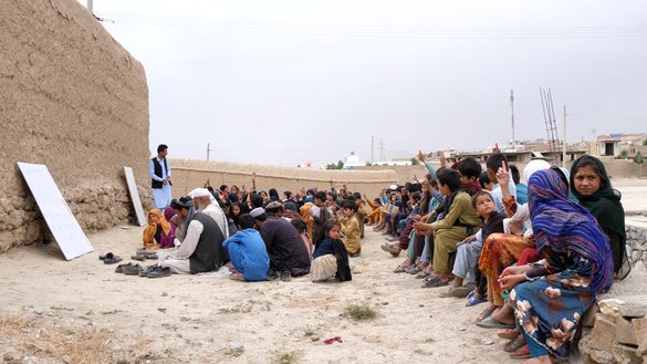 یونیسیف: په ښوونځیو کې د هلکانو نوملیکنه د پخوا پرتله کمه شوې ده