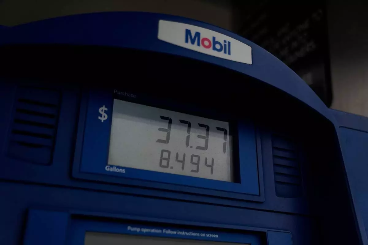 Oil jumps to $100 per barrel and stocks sink worldwide with no clear end in sight for the Iran war