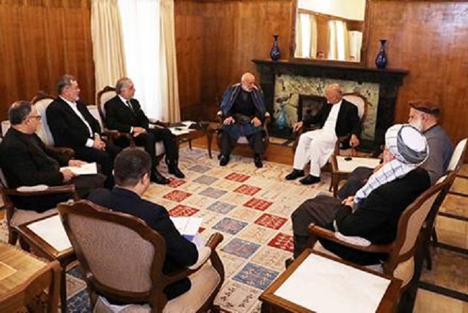 Afghanistanian Politicians To Meet Ghani And Khalilzad On Peace