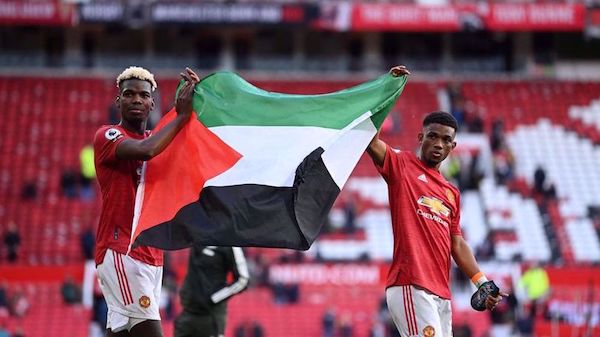  Man Utd stars Pogba, Diallo hold up Palestine flag after match at Old Trafford 