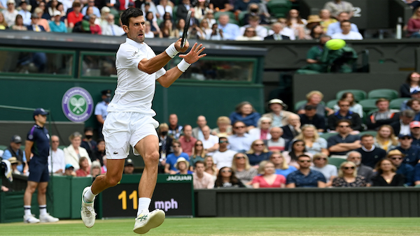  Djokovic rolls into Wimbledon quarters with Garin thrashing 