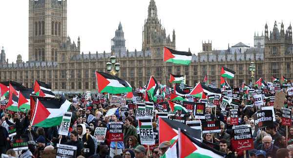 London protest: Thousands call for end to Israeli atrocities in Gaza
