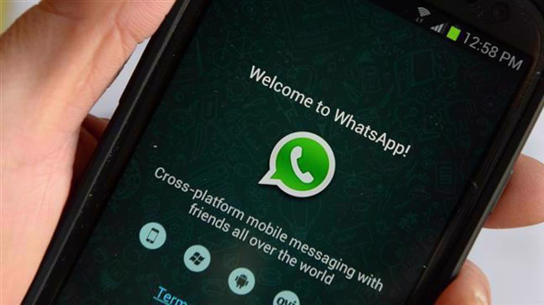 WhatsApps AI feature depicts Palestinian boys with guns, Israelis with books