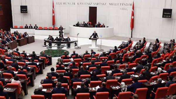 Turkish lawmakers open debate over Swedens NATO membership
