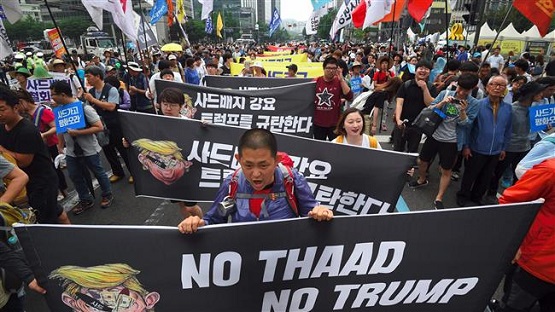  Thousands of South Koreans protest against THAAD deployment