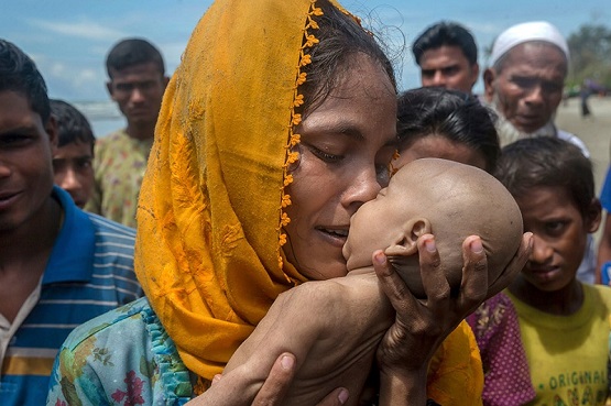  Tragic Story of Infant Drowned as His Family Fleeing Myanmar Regimes Genocide