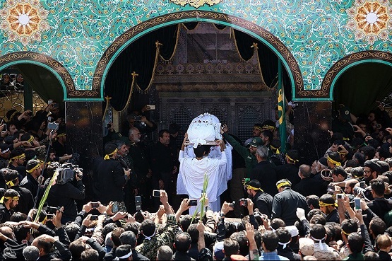 Iconic Martyr Hojaji Laid to Rest in Central Iran