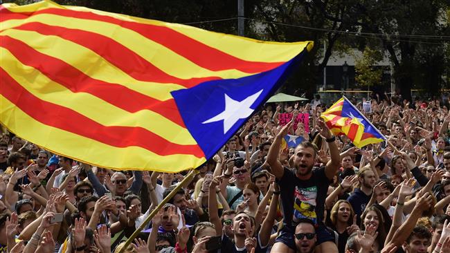  Catalans stage strike to slam Spanish police crackdown during referendum