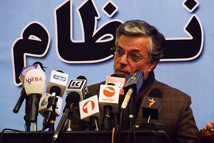  Former VP Qanooni warns of revolution in Afghanistan